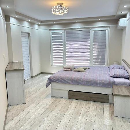 Apartament Deluxe Karina-Free Parking Burgas Stad Buitenkant foto