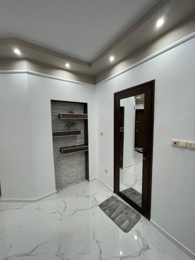Apartament Deluxe Karina-Free Parking Burgas Stad Buitenkant foto