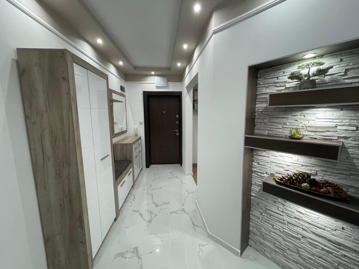 Apartament Deluxe Karina-Free Parking Burgas Stad Buitenkant foto
