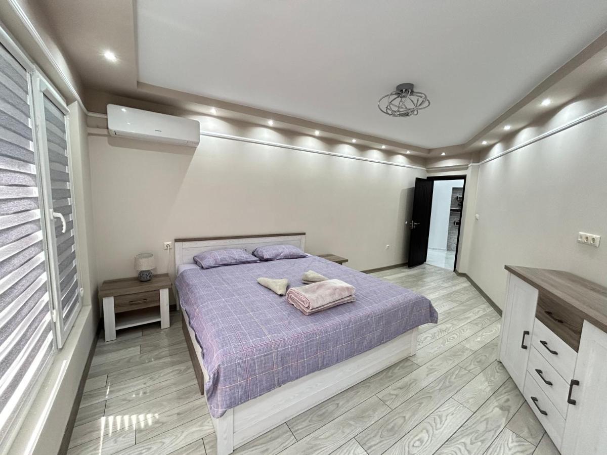 Apartament Deluxe Karina-Free Parking Burgas Stad Buitenkant foto