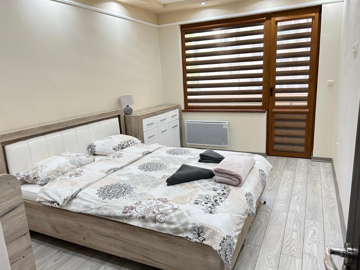 Apartament Deluxe Karina-Free Parking Burgas Stad Buitenkant foto