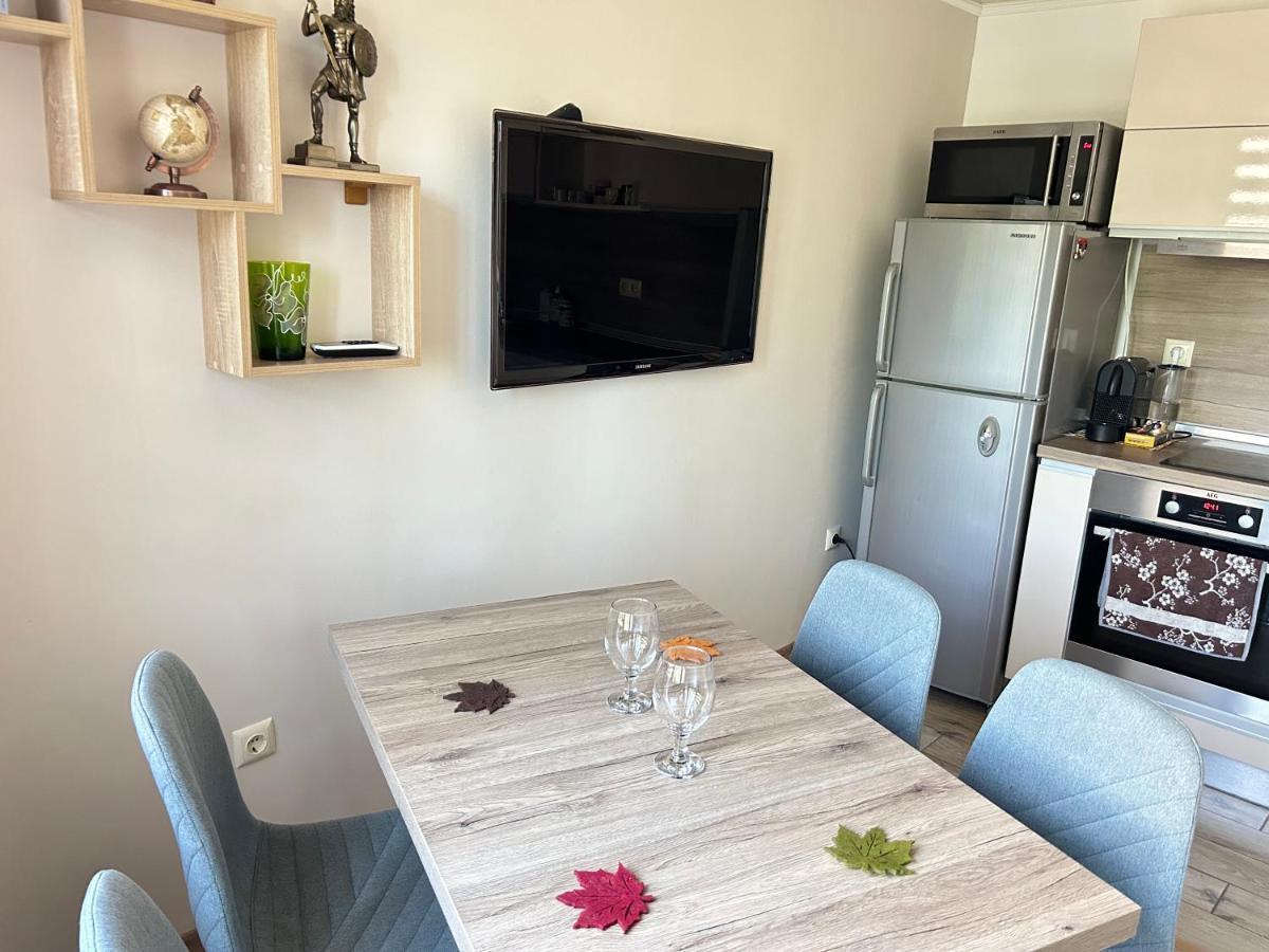 Apartament Deluxe Karina-Free Parking Burgas Stad Buitenkant foto